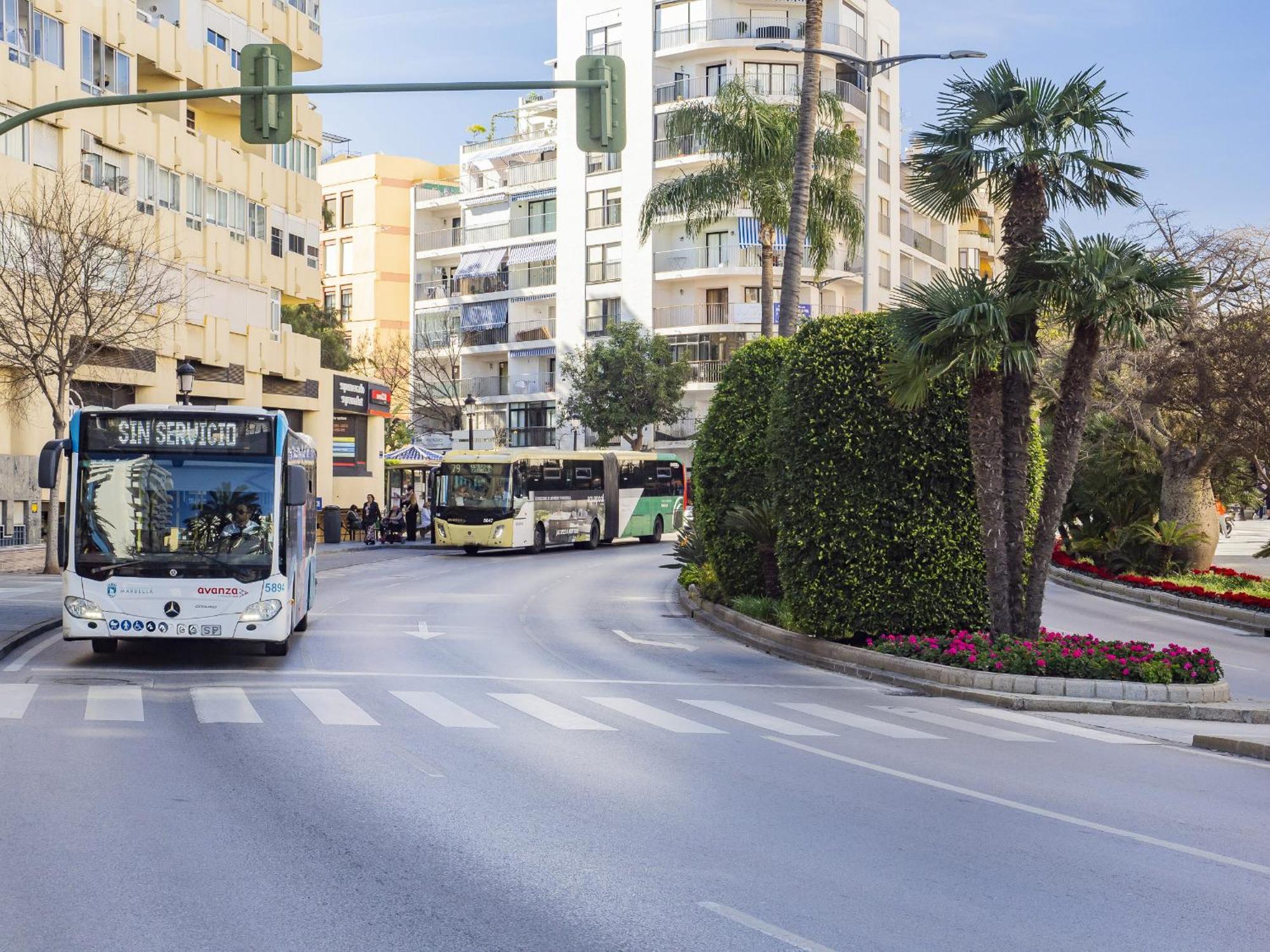 Cubo's Mayoral Front Line Marbella