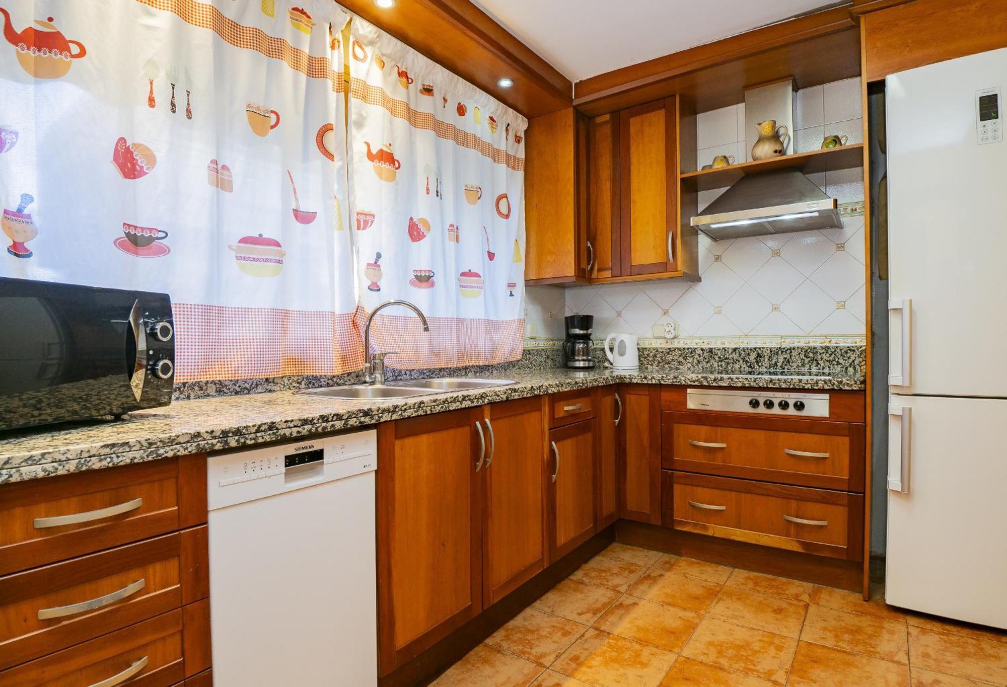 Apartamento Cubo's Mayoral Front Line *