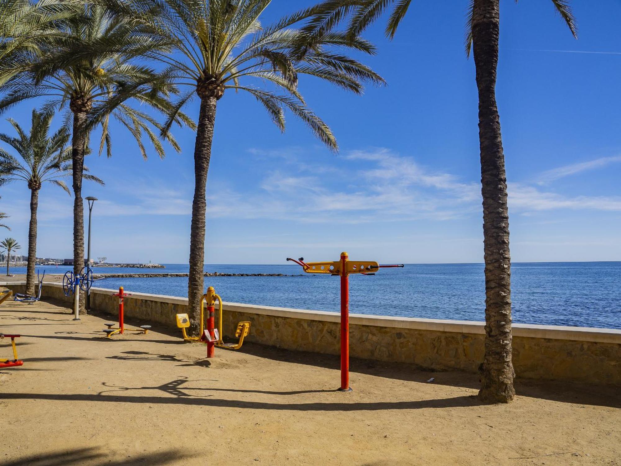 Apartamento Cubo's Mayoral Front Line Marbella